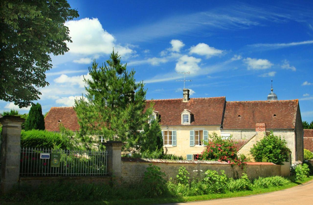 Maison Charmante A Ri Avec Jardin Et Terrasse Villa Ri Esterno foto